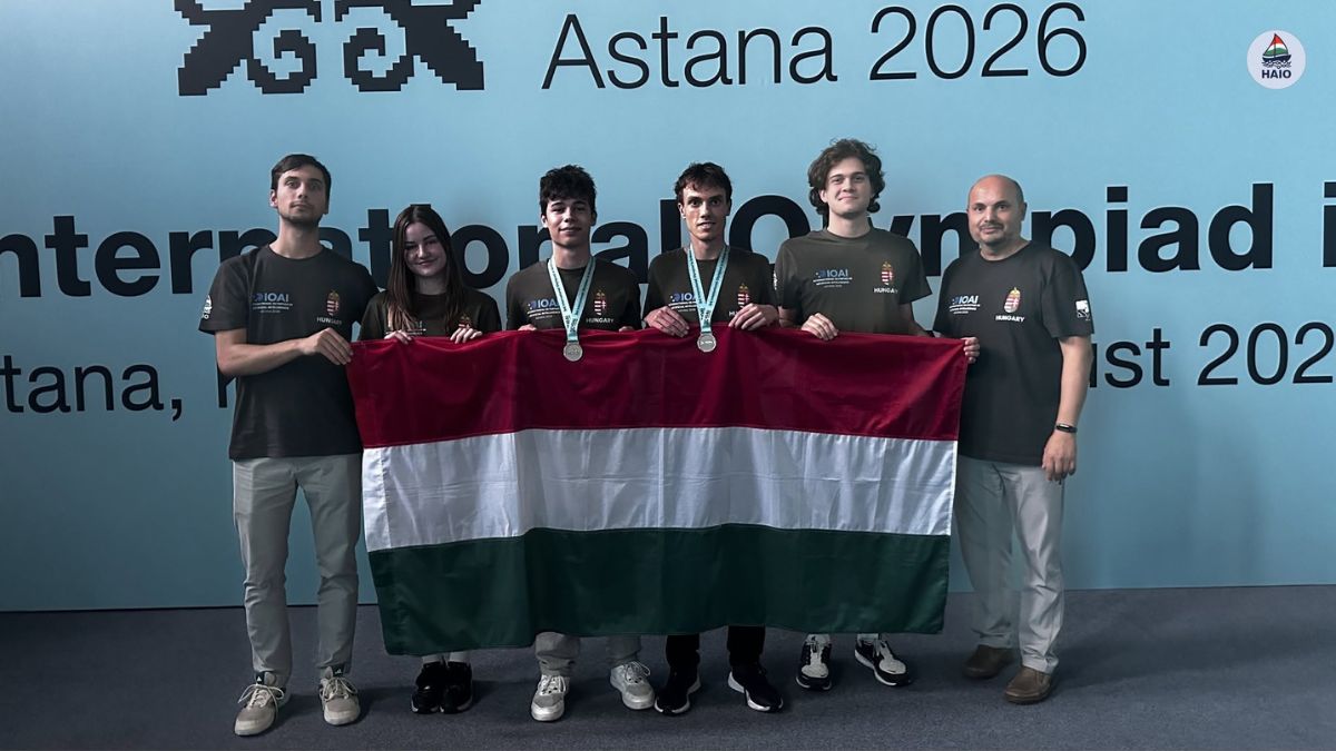 Két ezüstérmet szereztek a magyar középiskolások a Kazahsztánban megrendezett 3. Nemzetközi AI-diákolimpián.