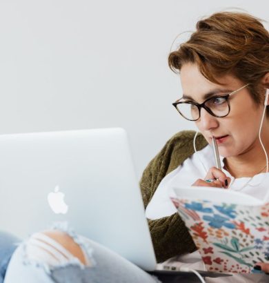 Új AI-képzés indul, a Gábor Dénes Egyetem háromórás online képzésére bárki regisztrálhat.